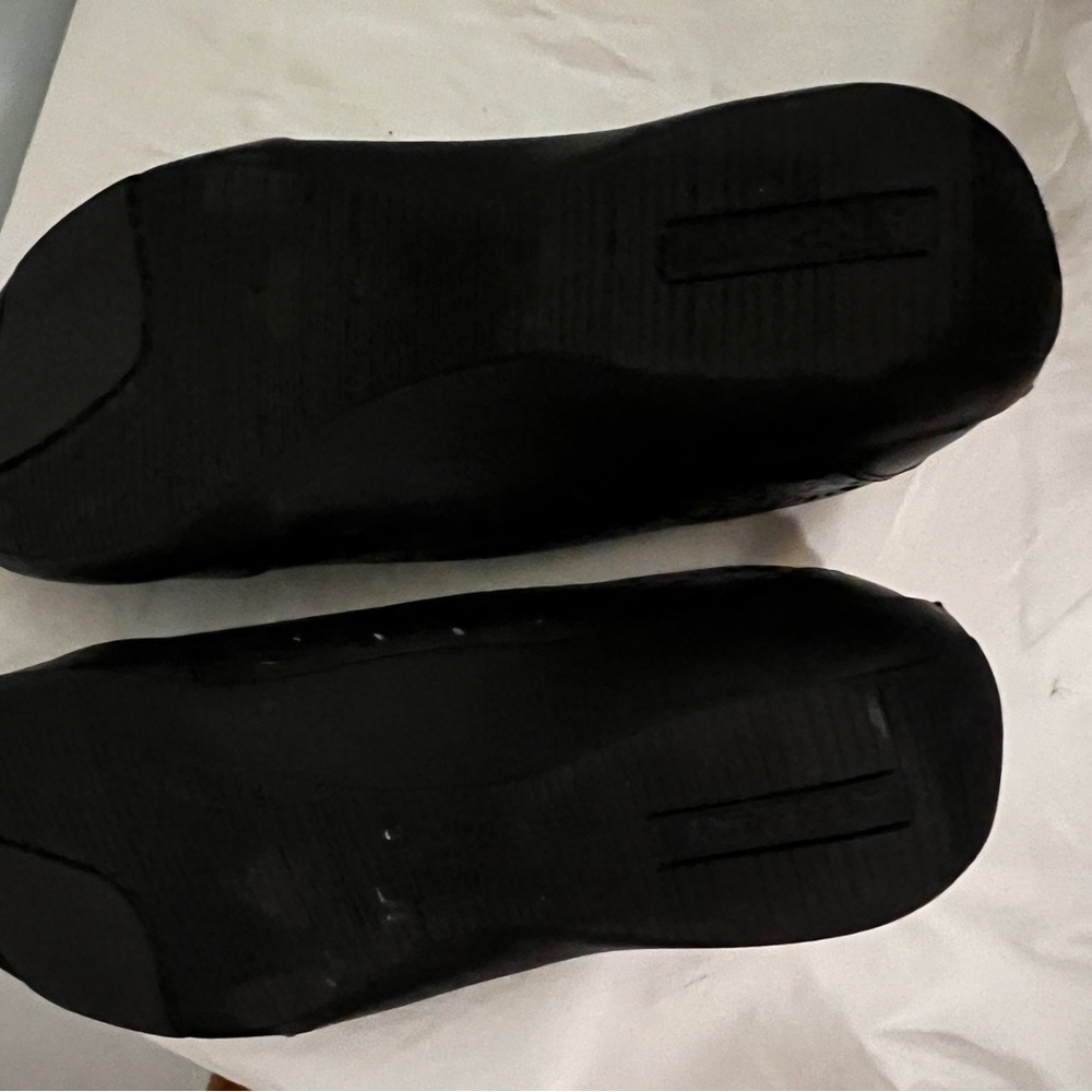 Array Black Textured Flats - Picture 5 of 6